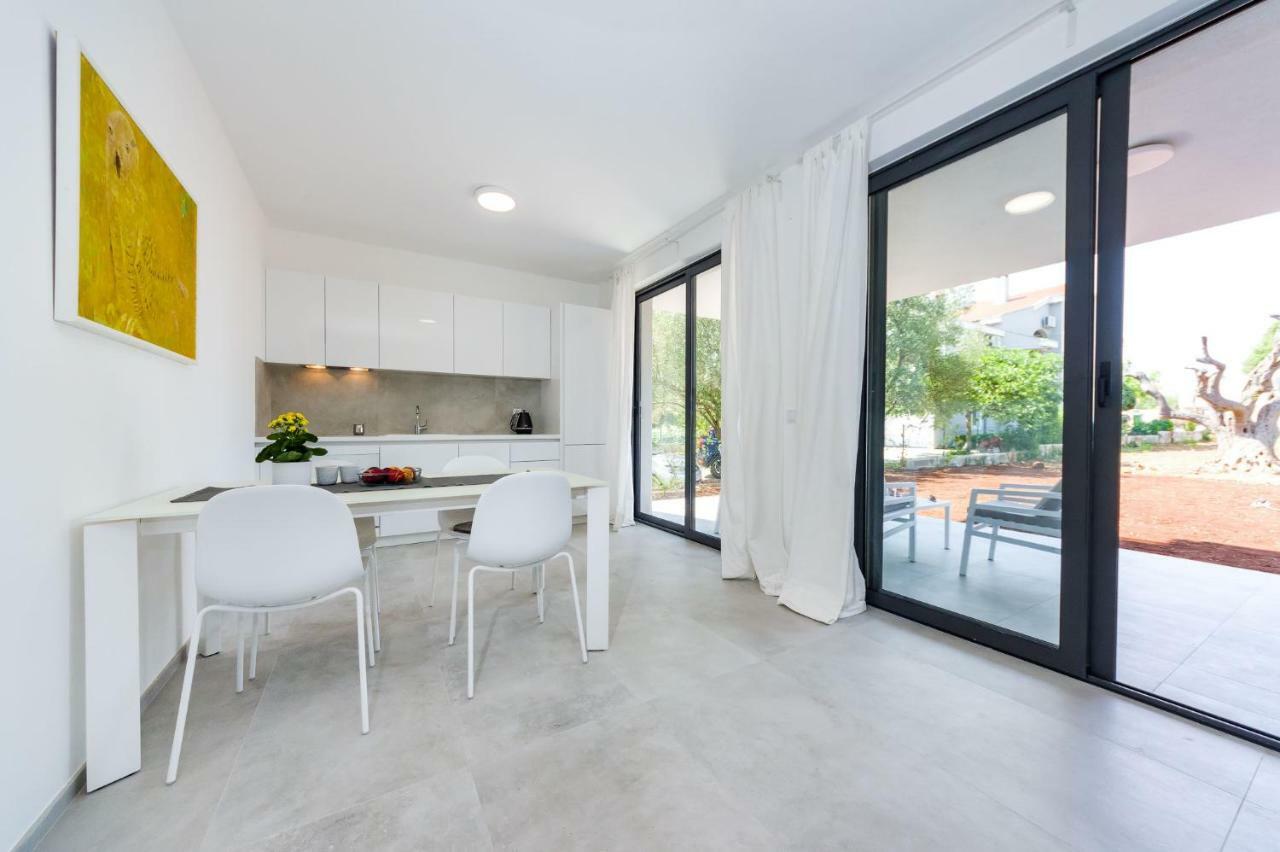 D. Marine Apartments Бибине Екстериор снимка