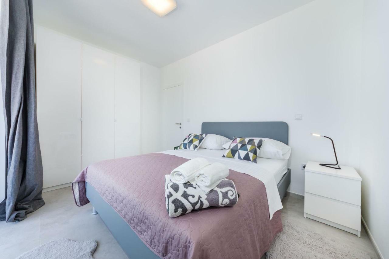 D. Marine Apartments Бибине Екстериор снимка